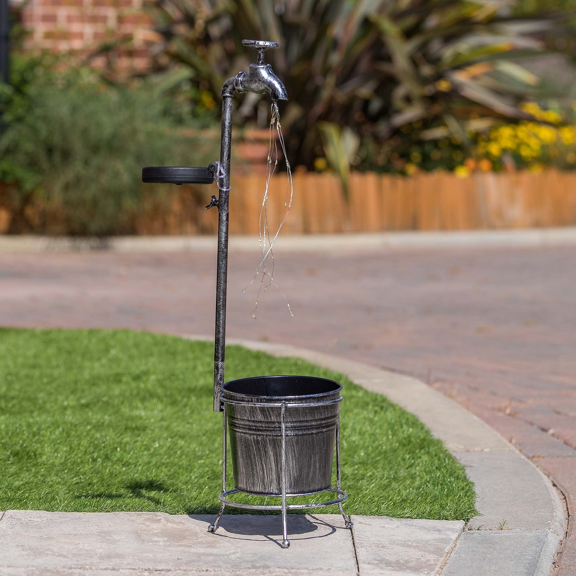 Outdoor Solar Waterfall Light