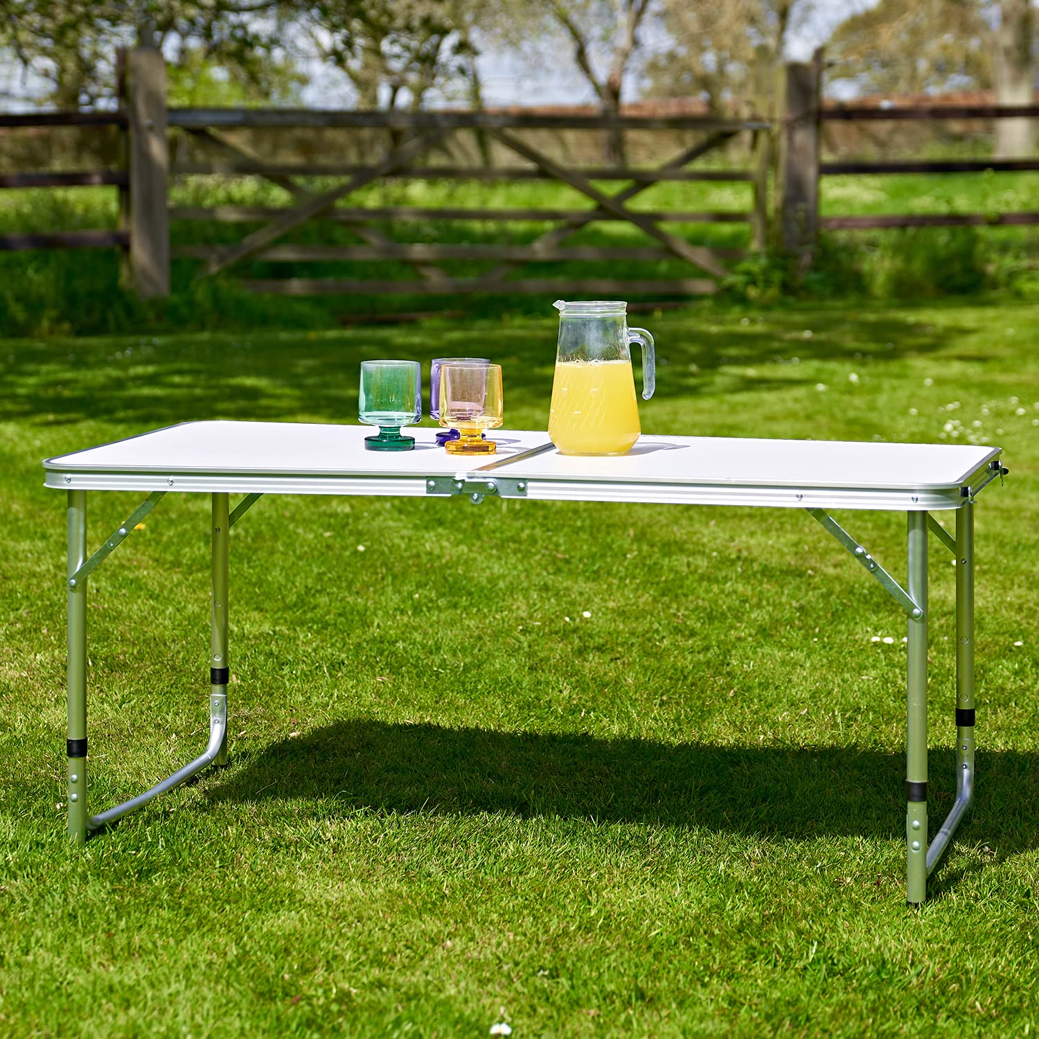 4ft Folding Outdoor Table
