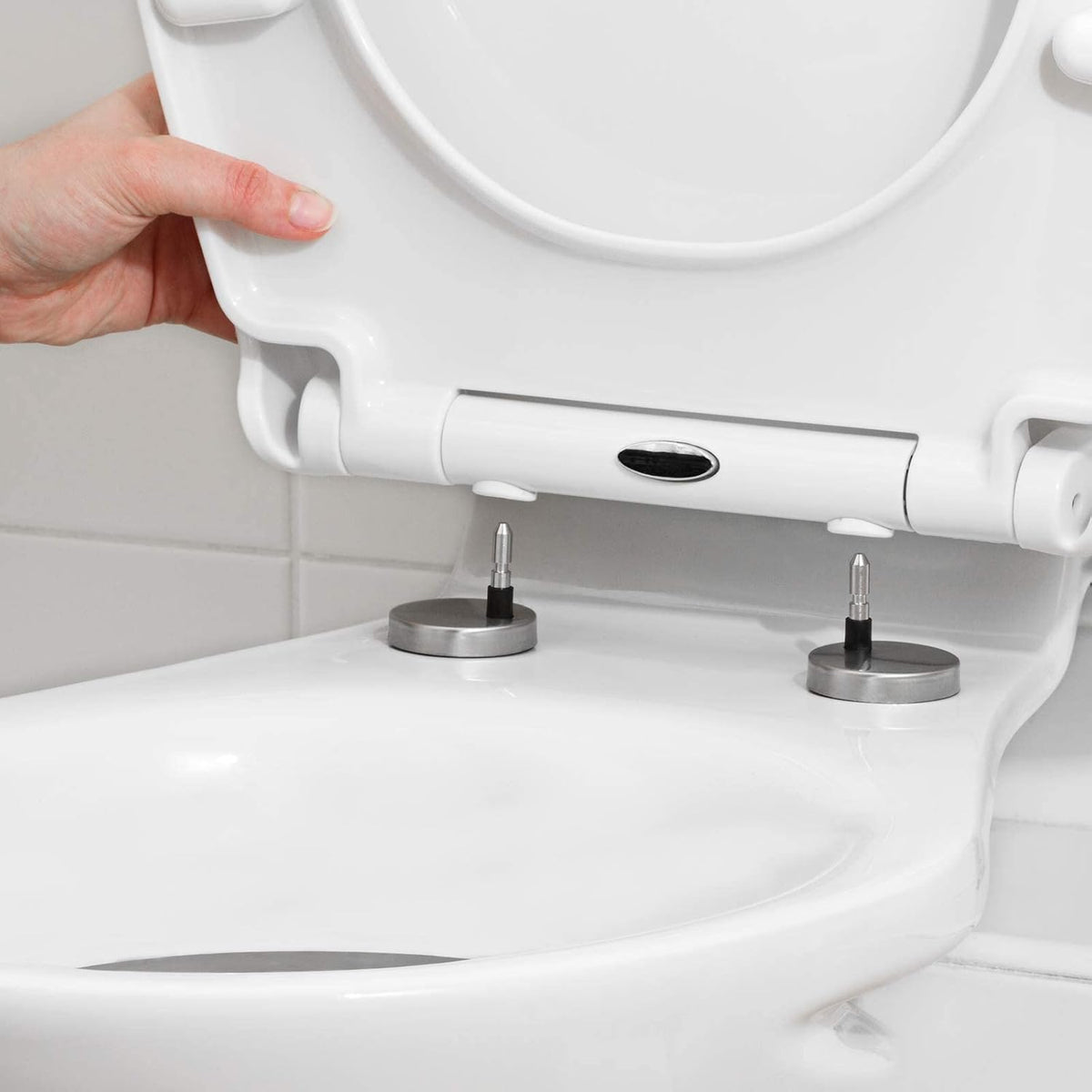 Quick Release Soft-Close Toilet Seat - DREIBACH