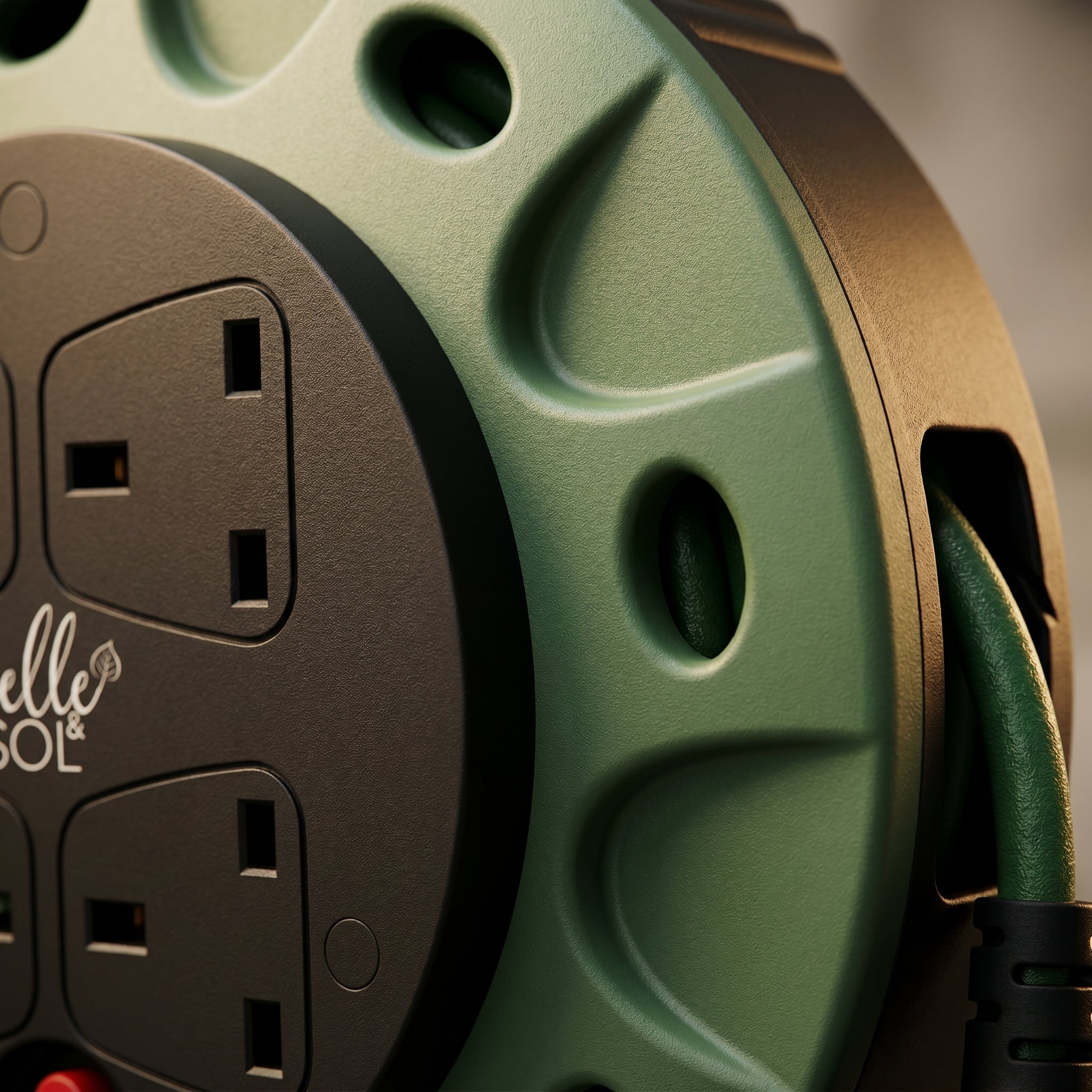 Heavy Duty Extension Cable Reel with 4 Sockets