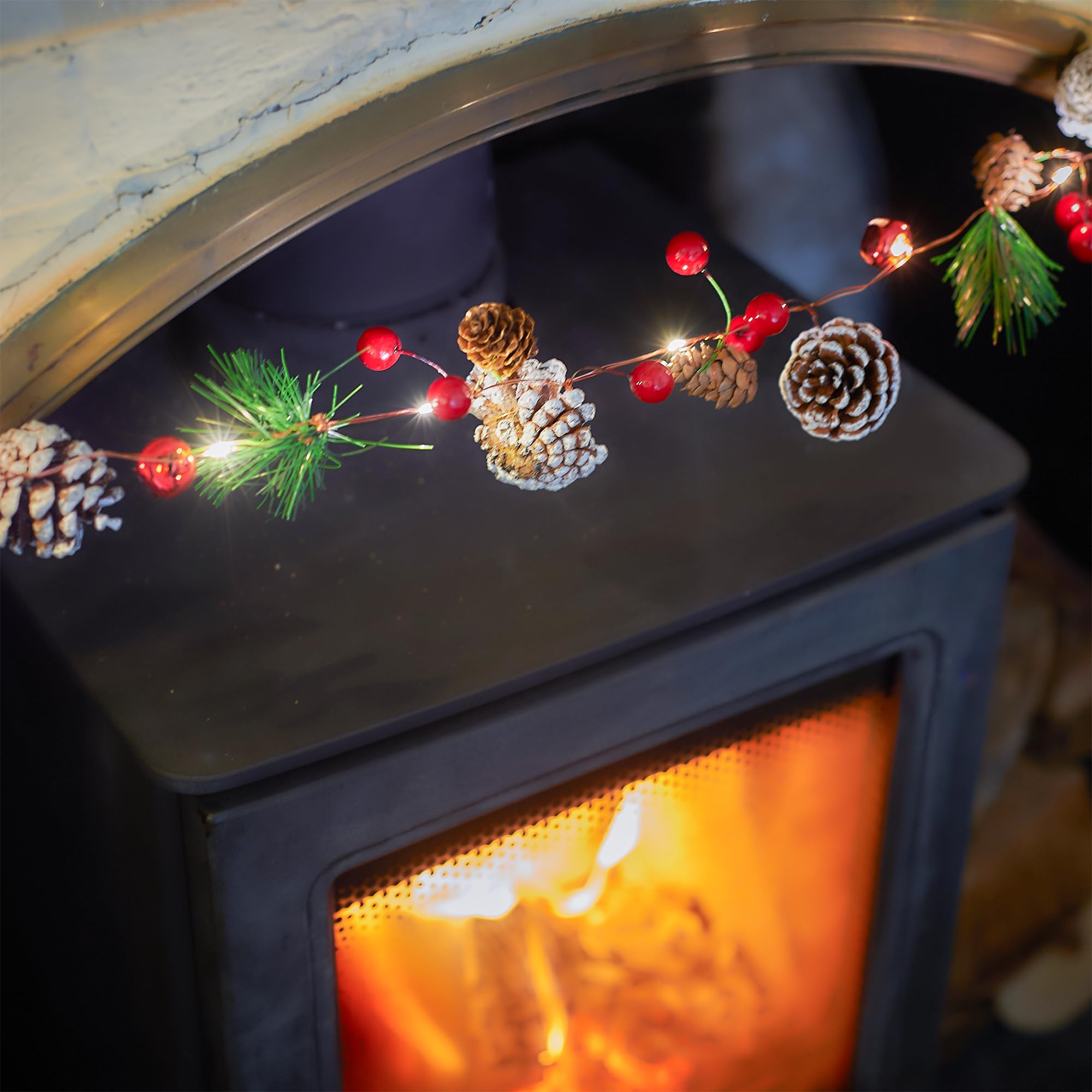 2m Pre-Lit Christmas Garland